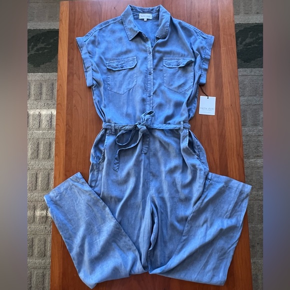 Bella Dahl Patch Pocket Jumpsuit in Mykonos Blue - Picture 4 of 9